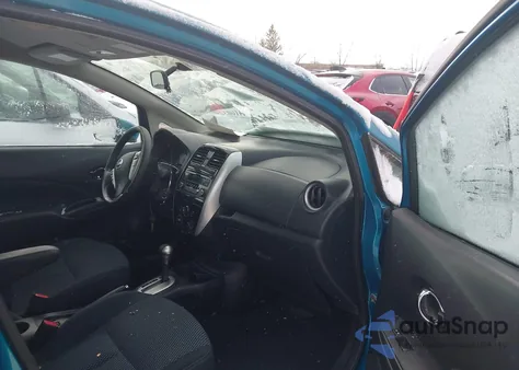 2015 Nissan Versa Note S (Sr)/S Plus/Sl/Sr/Sv z USA, uszkodzony, nr VIN 3N1CE2CP1FL401395